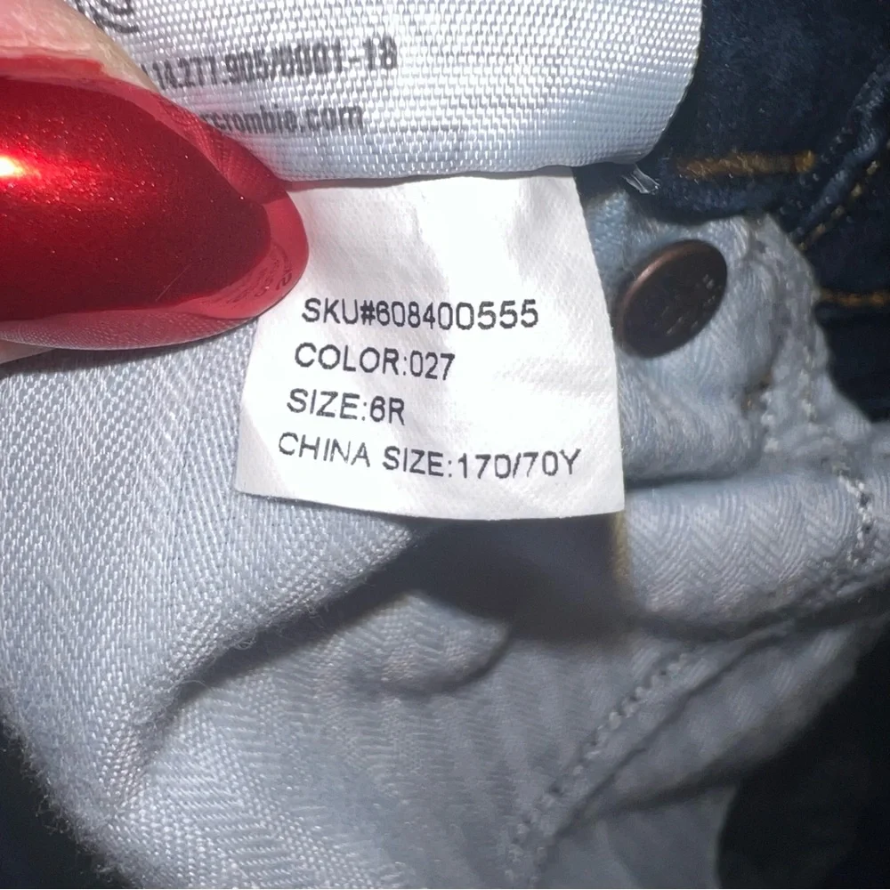 Abercrombie & Fitch Dark Wash Skinny Jeans Size 6R Stretch Denim - Picture 9 of 9